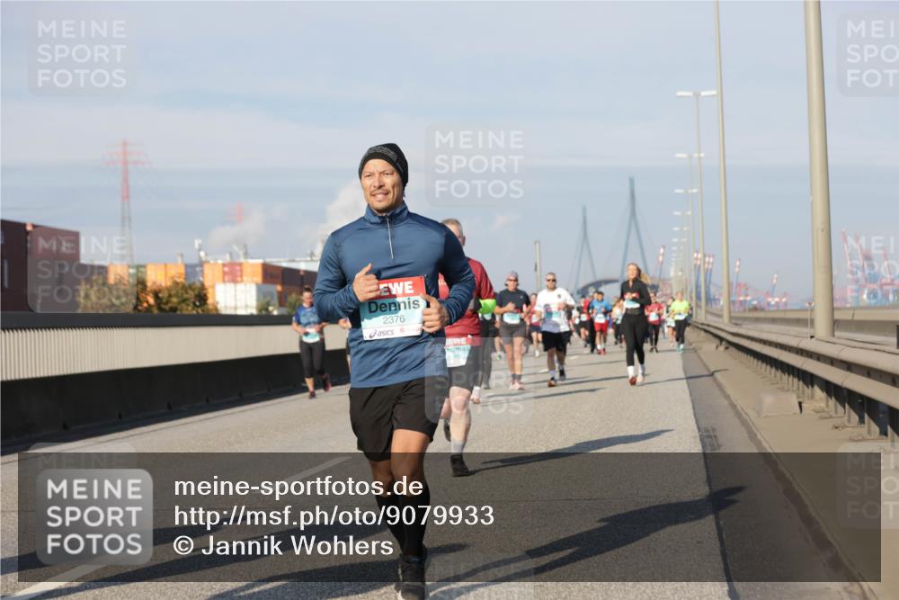 03.10.2025 - Köhlbrandbrückenlauf Jannik Wohlers http://msf.ph/oto/9079933 03.10.2025 10:01:43 Position 3 2376 meine-sportfotos.de