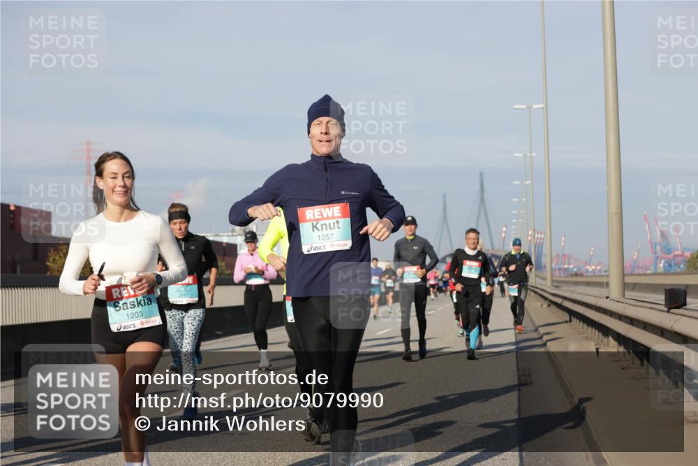 03.10.2025 - Köhlbrandbrückenlauf Jannik Wohlers http://msf.ph/oto/9079990 03.10.2025 09:53:45 Position 3 1203, 1257 meine-sportfotos.de