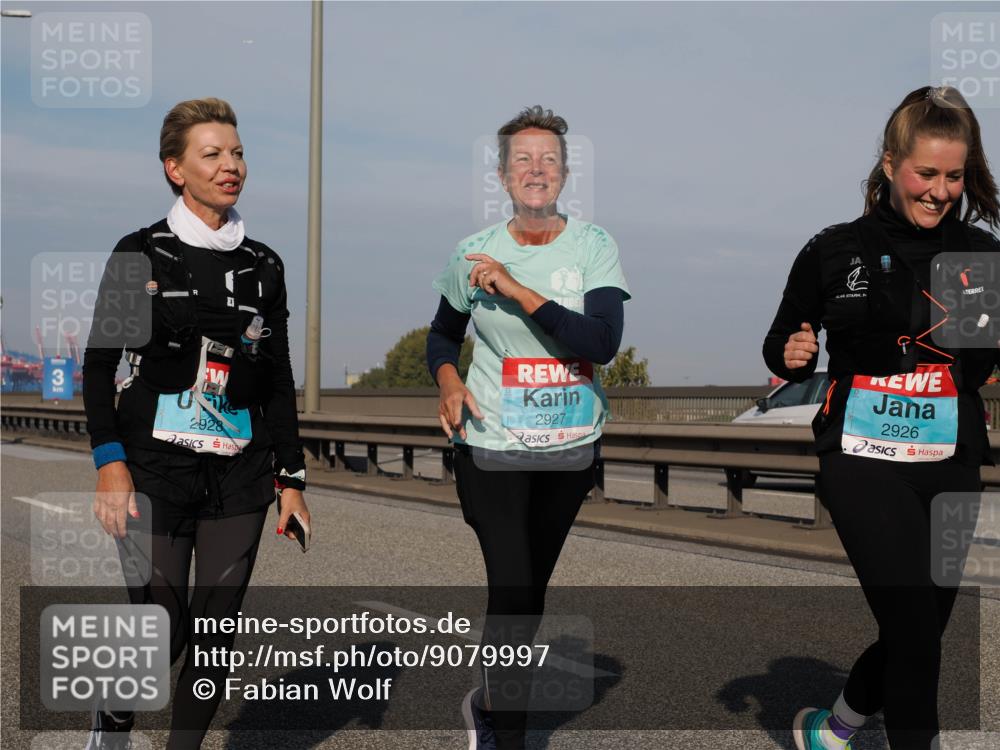03.10.2025 - Köhlbrandbrückenlauf Fabian Wolf http://msf.ph/oto/9079997 03.10.2025 10:17:21 Position 3 3, 2928, 2927, 2926 meine-sportfotos.de