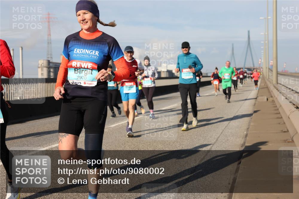 03.10.2025 - Köhlbrandbrückenlauf Lena Gebhardt http://msf.ph/oto/9080002 03.10.2025 10:03:37 Position 2 2970 meine-sportfotos.de