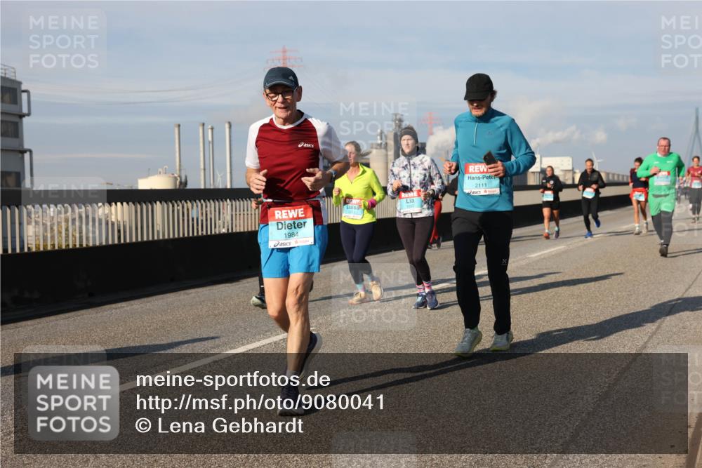 03.10.2025 - Köhlbrandbrückenlauf Lena Gebhardt http://msf.ph/oto/9080041 03.10.2025 10:03:39 Position 2 1984, 5, 2111 meine-sportfotos.de