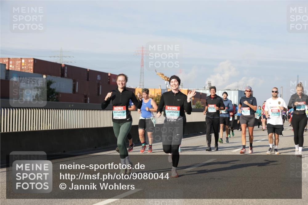 03.10.2025 - Köhlbrandbrückenlauf Jannik Wohlers http://msf.ph/oto/9080044 03.10.2025 10:01:47 Position 3 17, 1850, 1835 meine-sportfotos.de