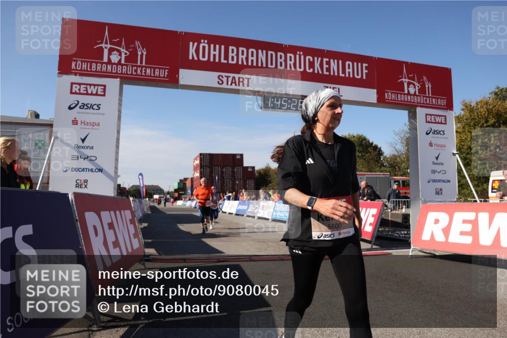 03.10.2025 - Köhlbrandbrückenlauf Lena Gebhardt http://msf.ph/oto/9080045 03.10.2025 13:45:27 Ziel 5223, 5600, 5999, 6695 meine-sportfotos.de