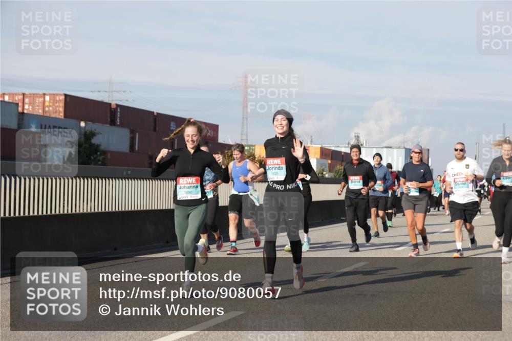 03.10.2025 - Köhlbrandbrückenlauf Jannik Wohlers http://msf.ph/oto/9080057 03.10.2025 10:01:47 Position 3 1850, 1835 meine-sportfotos.de
