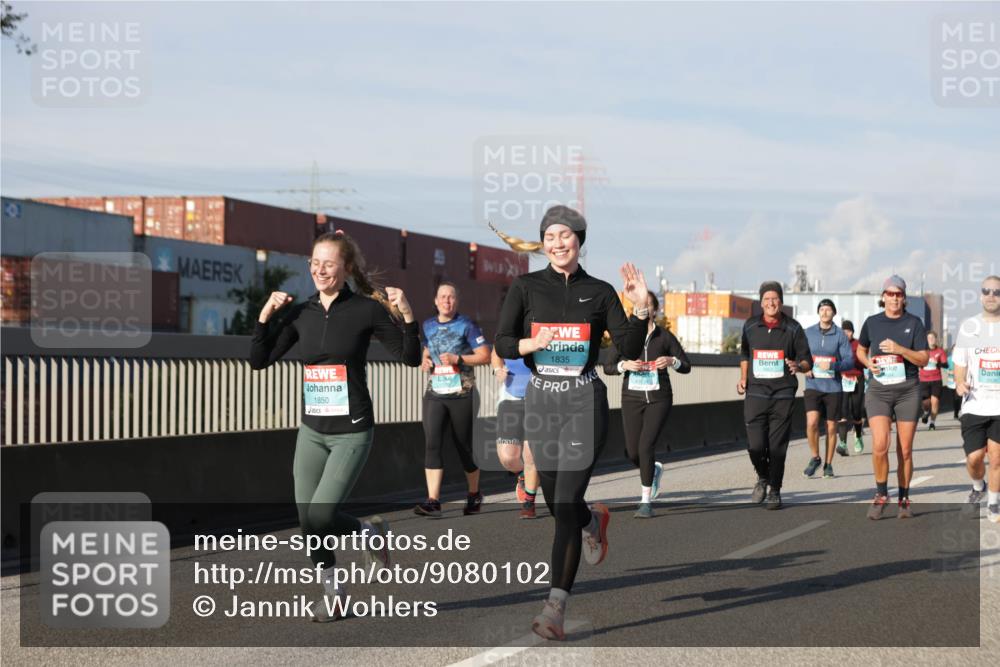 03.10.2025 - Köhlbrandbrückenlauf Jannik Wohlers http://msf.ph/oto/9080102 03.10.2025 10:01:48 Position 3 1850, 1835 meine-sportfotos.de