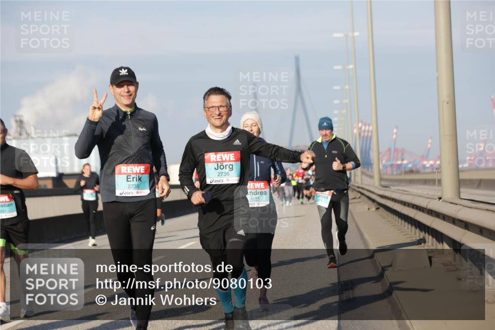 03.10.2025 - Köhlbrandbrückenlauf Jannik Wohlers http://msf.ph/oto/9080103 03.10.2025 09:53:47 Position 3 641, 2735, 2736, 1555 meine-sportfotos.de