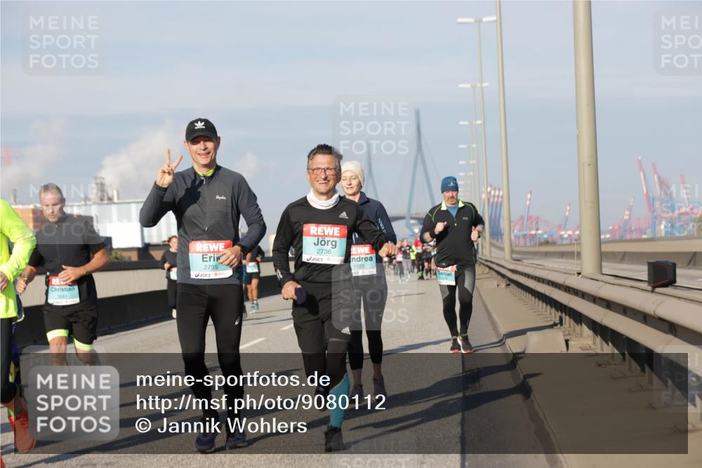 03.10.2025 - Köhlbrandbrückenlauf Jannik Wohlers http://msf.ph/oto/9080112 03.10.2025 09:53:48 Position 3 2735, 2736, 3641, 1555 meine-sportfotos.de