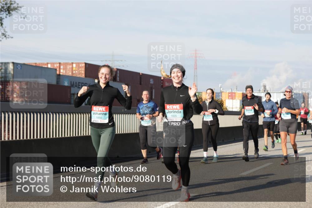 03.10.2025 - Köhlbrandbrückenlauf Jannik Wohlers http://msf.ph/oto/9080119 03.10.2025 10:01:48 Position 3 1850, 1835, 1614, 884 meine-sportfotos.de