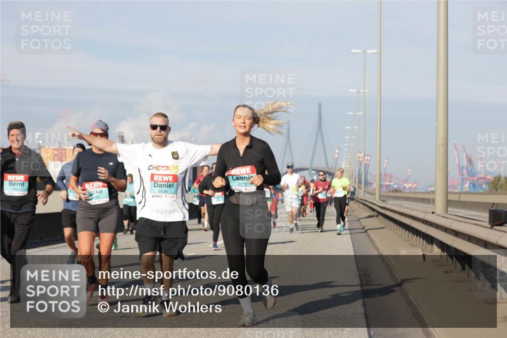 03.10.2025 - Köhlbrandbrückenlauf Jannik Wohlers http://msf.ph/oto/9080136 03.10.2025 10:01:49 Position 3 1803, 684, 24, 2836, 2270 meine-sportfotos.de