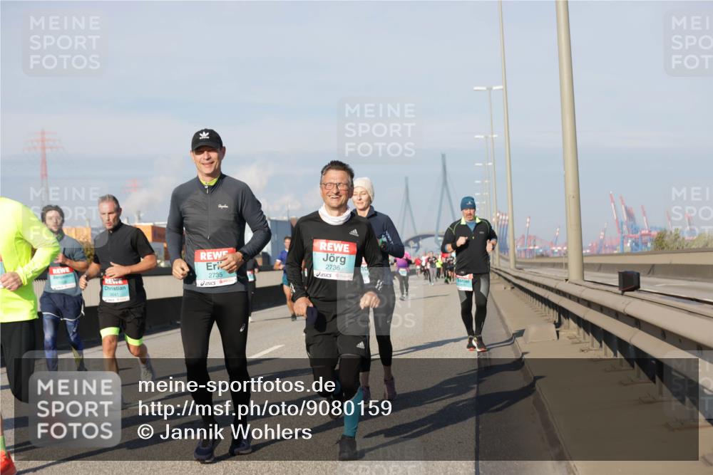 03.10.2025 - Köhlbrandbrückenlauf Jannik Wohlers http://msf.ph/oto/9080159 03.10.2025 09:53:48 Position 3 2735, 2736, 3641 meine-sportfotos.de