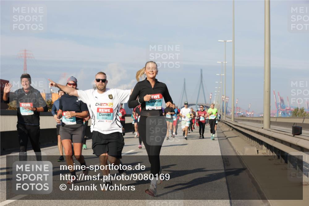 03.10.2025 - Köhlbrandbrückenlauf Jannik Wohlers http://msf.ph/oto/9080169 03.10.2025 10:01:49 Position 3 24, 2836, 2270 meine-sportfotos.de