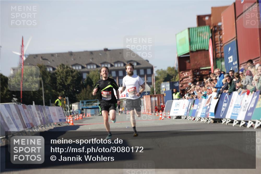 03.10.2025 - Köhlbrandbrückenlauf Jannik Wohlers http://msf.ph/oto/9080172 03.10.2025 12:50:03 Ziel 4035, 6086 meine-sportfotos.de
