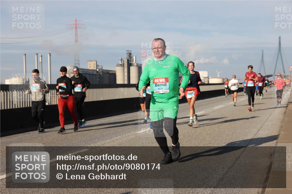03.10.2025 - Köhlbrandbrückenlauf Lena Gebhardt http://msf.ph/oto/9080174 03.10.2025 10:03:42 Position 2 3039 meine-sportfotos.de