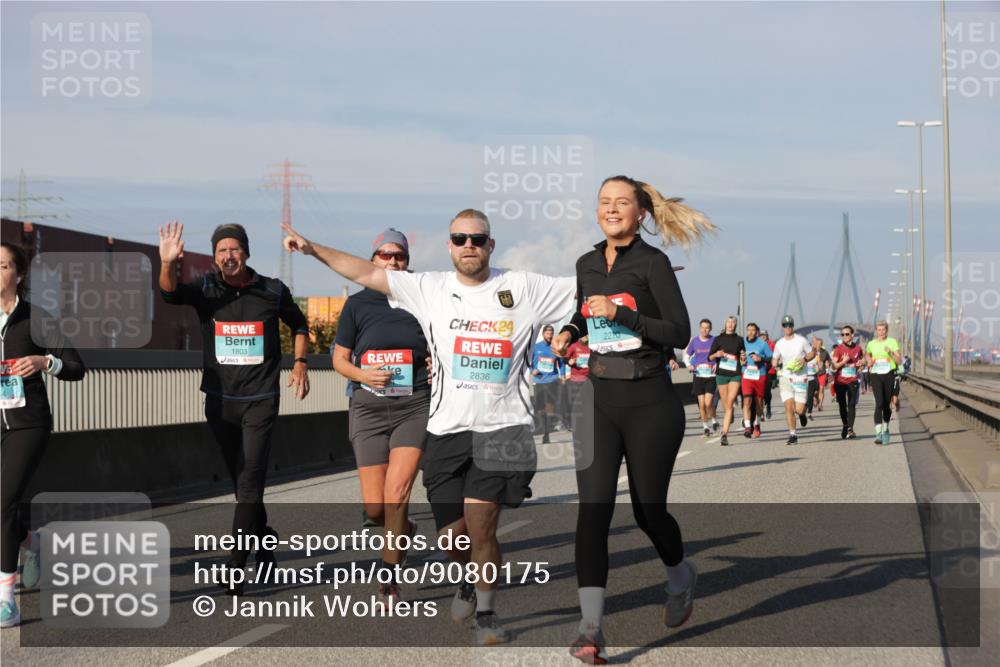03.10.2025 - Köhlbrandbrückenlauf Jannik Wohlers http://msf.ph/oto/9080175 03.10.2025 10:01:50 Position 3 1803, 24, 2836 meine-sportfotos.de