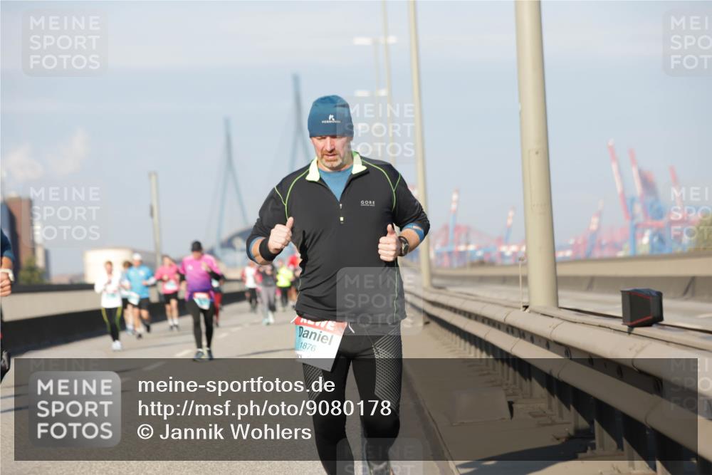 03.10.2025 - Köhlbrandbrückenlauf Jannik Wohlers http://msf.ph/oto/9080178 03.10.2025 09:53:50 Position 3 1876 meine-sportfotos.de