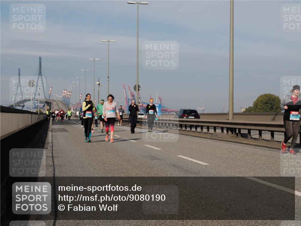 03.10.2025 - Köhlbrandbrückenlauf Fabian Wolf http://msf.ph/oto/9080190 03.10.2025 10:17:26 Position 3  meine-sportfotos.de