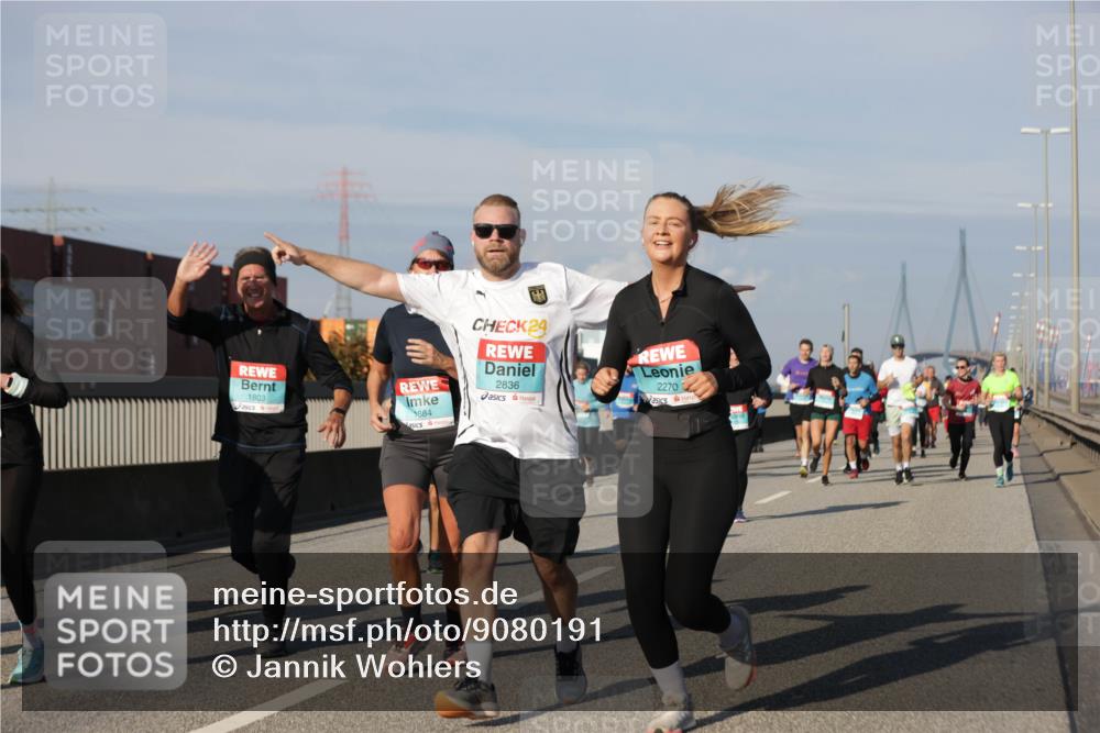 03.10.2025 - Köhlbrandbrückenlauf Jannik Wohlers http://msf.ph/oto/9080191 03.10.2025 10:01:50 Position 3 1803, 884, 24, 2836, 2270 meine-sportfotos.de