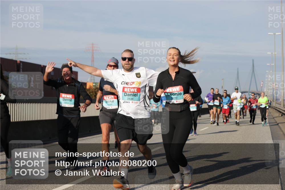03.10.2025 - Köhlbrandbrückenlauf Jannik Wohlers http://msf.ph/oto/9080200 03.10.2025 10:01:50 Position 3 1803, 884, 24, 2836, 2270 meine-sportfotos.de