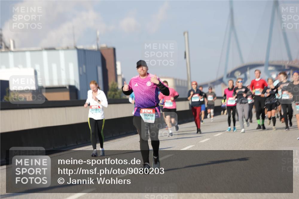 03.10.2025 - Köhlbrandbrückenlauf Jannik Wohlers http://msf.ph/oto/9080203 03.10.2025 09:53:55 Position 3 1188 meine-sportfotos.de