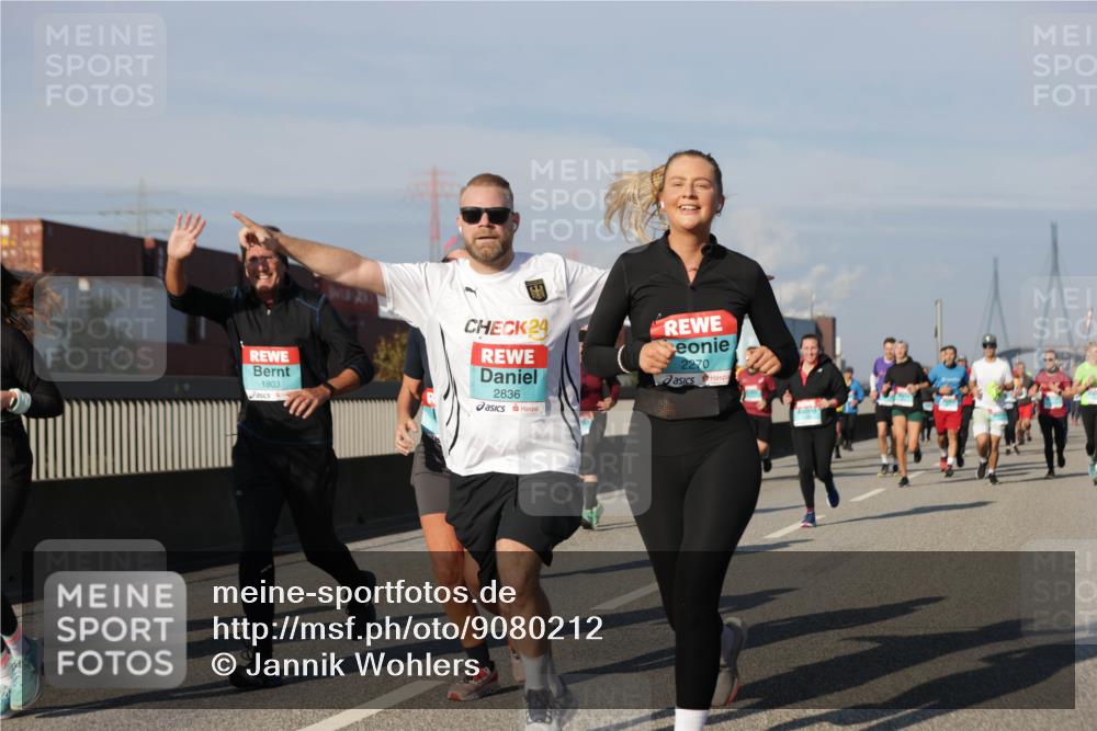 03.10.2025 - Köhlbrandbrückenlauf Jannik Wohlers http://msf.ph/oto/9080212 03.10.2025 10:01:50 Position 3 24, 1803, 2836, 2270 meine-sportfotos.de
