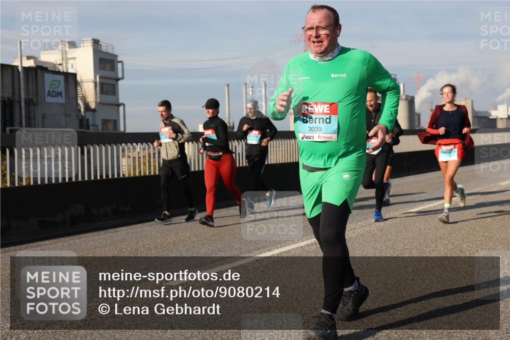 03.10.2025 - Köhlbrandbrückenlauf Lena Gebhardt http://msf.ph/oto/9080214 03.10.2025 10:03:43 Position 2 3039 meine-sportfotos.de