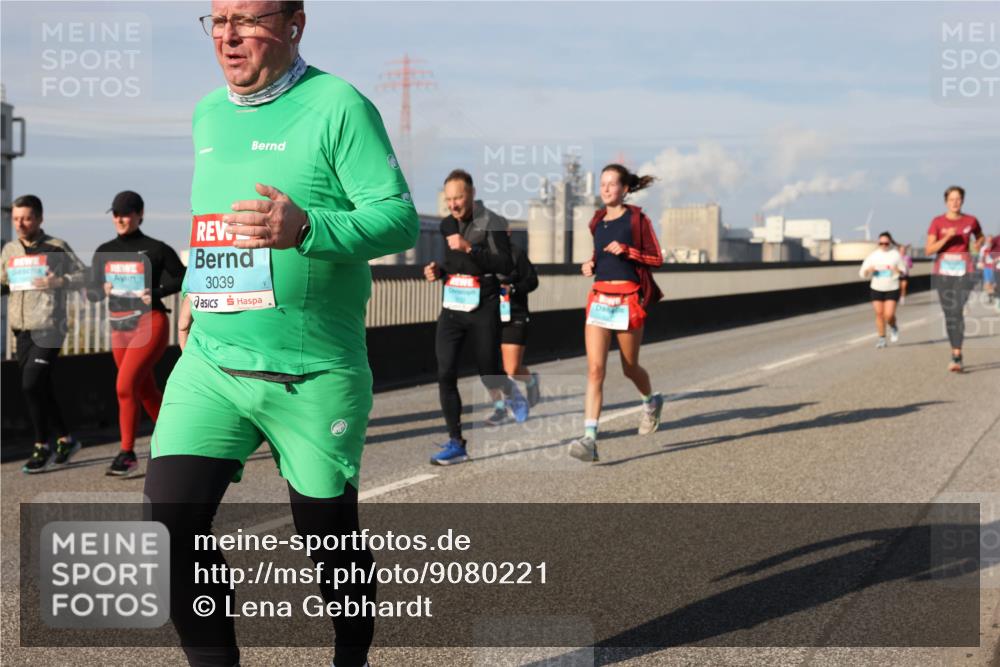 03.10.2025 - Köhlbrandbrückenlauf Lena Gebhardt http://msf.ph/oto/9080221 03.10.2025 10:03:43 Position 2 3039 meine-sportfotos.de