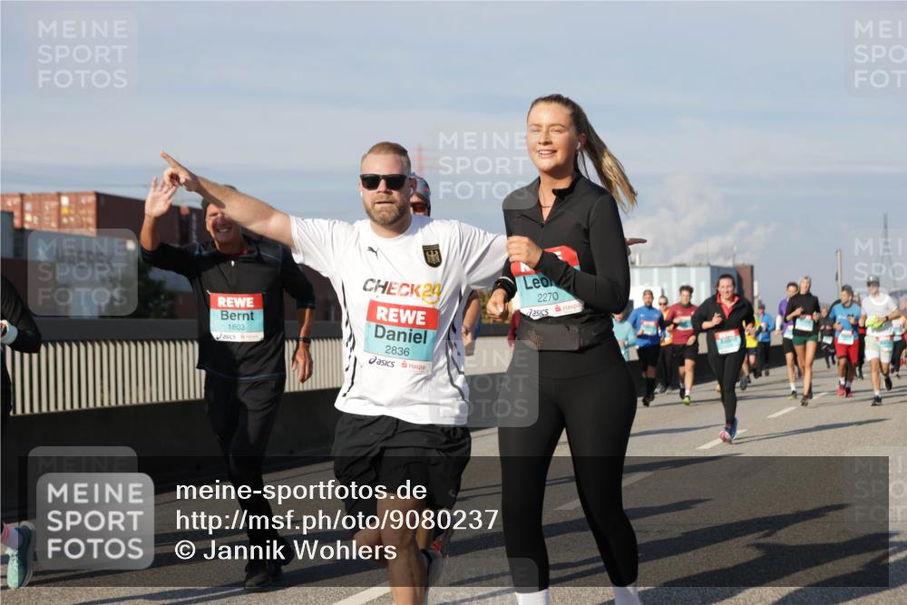 03.10.2025 - Köhlbrandbrückenlauf Jannik Wohlers http://msf.ph/oto/9080237 03.10.2025 10:01:50 Position 3 1803, 24, 2836, 2270 meine-sportfotos.de