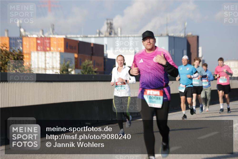 03.10.2025 - Köhlbrandbrückenlauf Jannik Wohlers http://msf.ph/oto/9080240 03.10.2025 09:53:57 Position 3 1742, 1188 meine-sportfotos.de