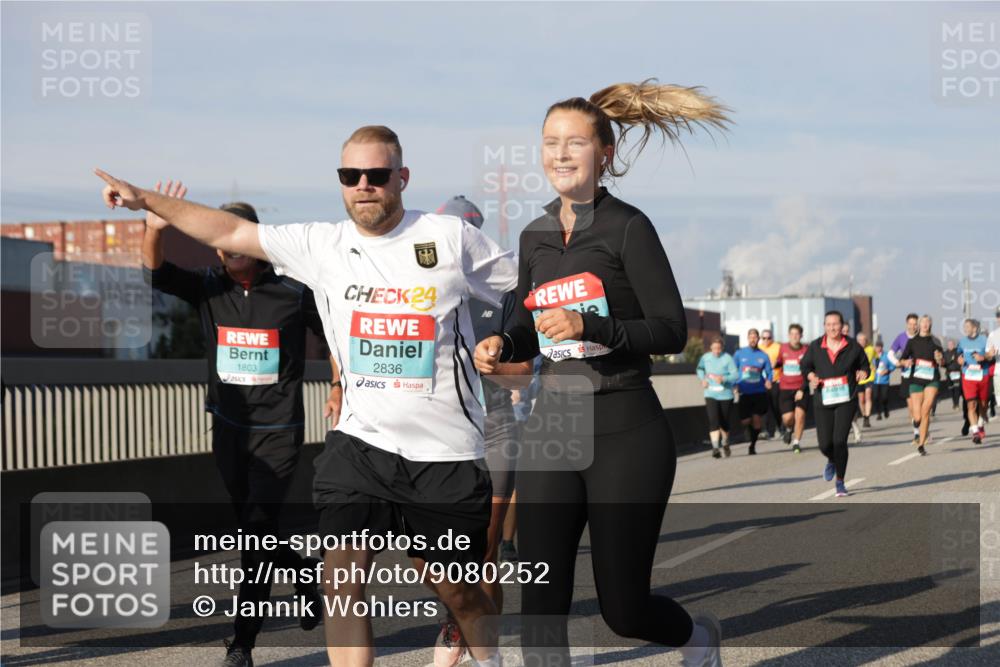 03.10.2025 - Köhlbrandbrückenlauf Jannik Wohlers http://msf.ph/oto/9080252 03.10.2025 10:01:50 Position 3 1803, 24, 2836 meine-sportfotos.de
