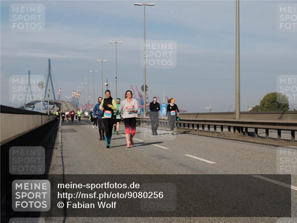 03.10.2025 - Köhlbrandbrückenlauf Fabian Wolf http://msf.ph/oto/9080256 03.10.2025 10:17:28 Position 3  meine-sportfotos.de
