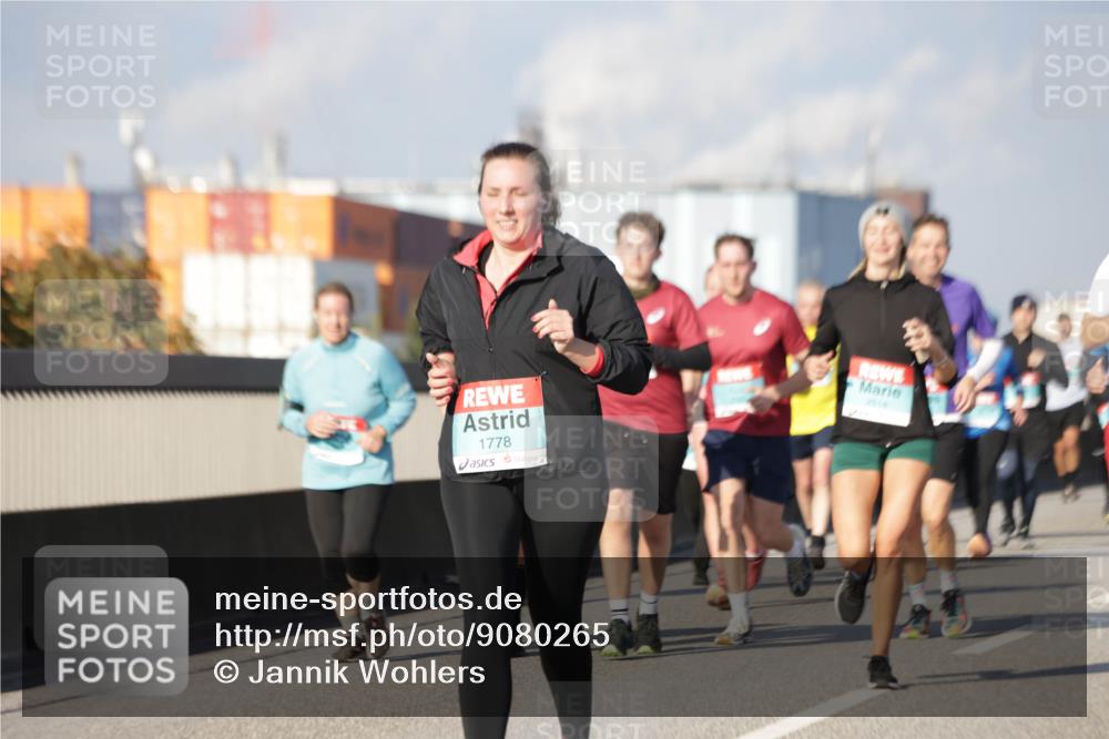 03.10.2025 - Köhlbrandbrückenlauf Jannik Wohlers http://msf.ph/oto/9080265 03.10.2025 10:01:52 Position 3 1778, 2514 meine-sportfotos.de