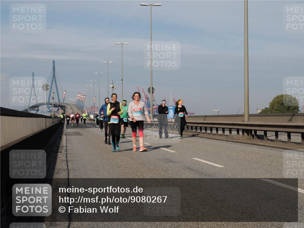 03.10.2025 - Köhlbrandbrückenlauf Fabian Wolf http://msf.ph/oto/9080267 03.10.2025 10:17:28 Position 3 3 meine-sportfotos.de