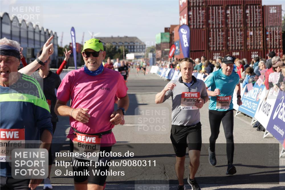 03.10.2025 - Köhlbrandbrückenlauf Jannik Wohlers http://msf.ph/oto/9080311 03.10.2025 13:17:48 Ziel 4410, 4645, 4679, 4829, 5168, 5339, 5685, 5731, 5732, 5917, 6153, 6331, 6388, 6435, 6485, 6704 meine-sportfotos.de