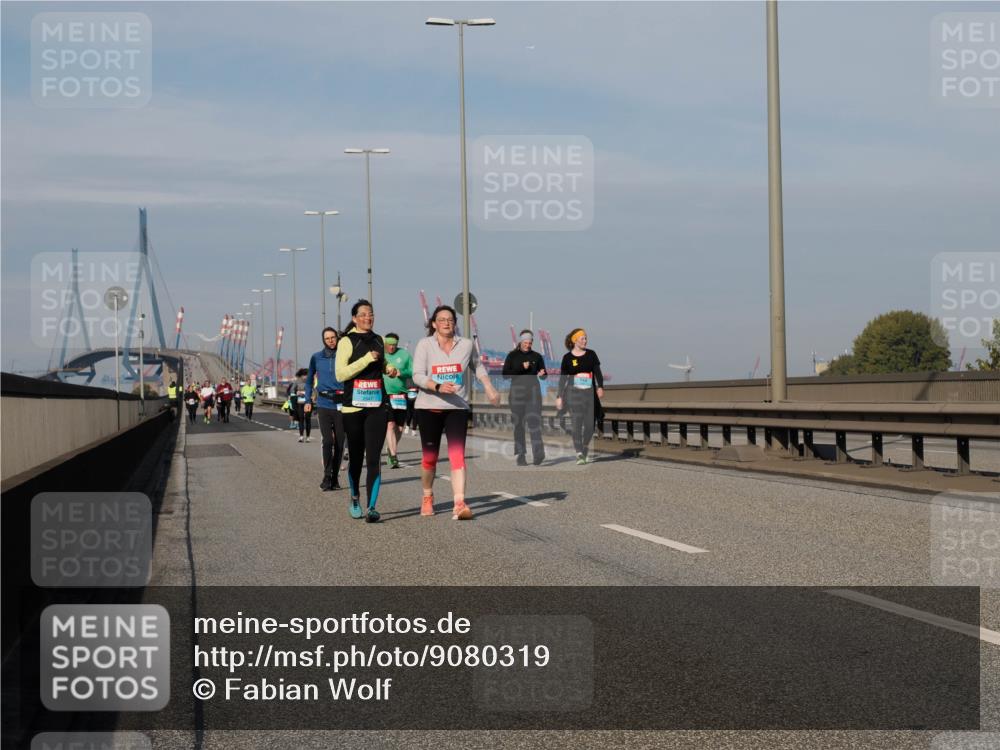 03.10.2025 - Köhlbrandbrückenlauf Fabian Wolf http://msf.ph/oto/9080319 03.10.2025 10:17:29 Position 3 2547 meine-sportfotos.de