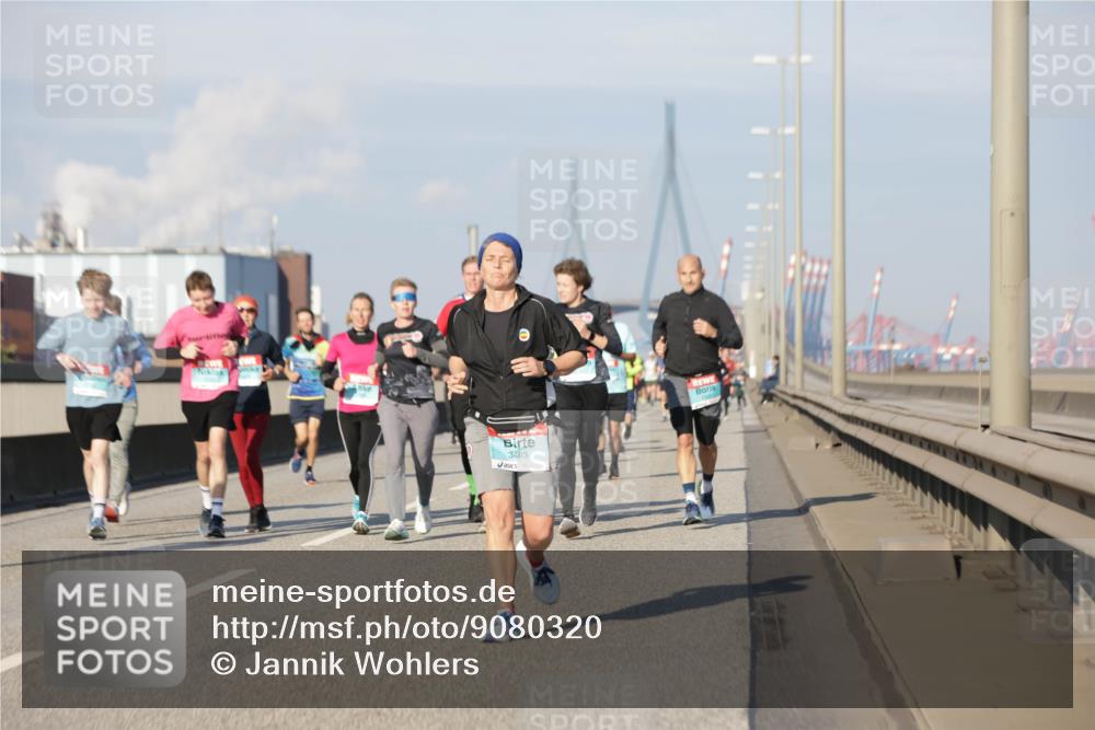 03.10.2025 - Köhlbrandbrückenlauf Jannik Wohlers http://msf.ph/oto/9080320 03.10.2025 09:54:03 Position 3 3493 meine-sportfotos.de