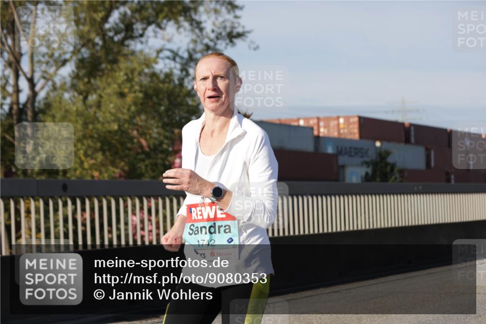 03.10.2025 - Köhlbrandbrückenlauf Jannik Wohlers http://msf.ph/oto/9080353 03.10.2025 09:54:04 Position 3 1742, 14 meine-sportfotos.de