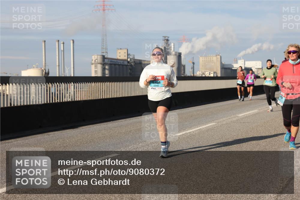 03.10.2025 - Köhlbrandbrückenlauf Lena Gebhardt http://msf.ph/oto/9080372 03.10.2025 10:03:48 Position 2 2340 meine-sportfotos.de