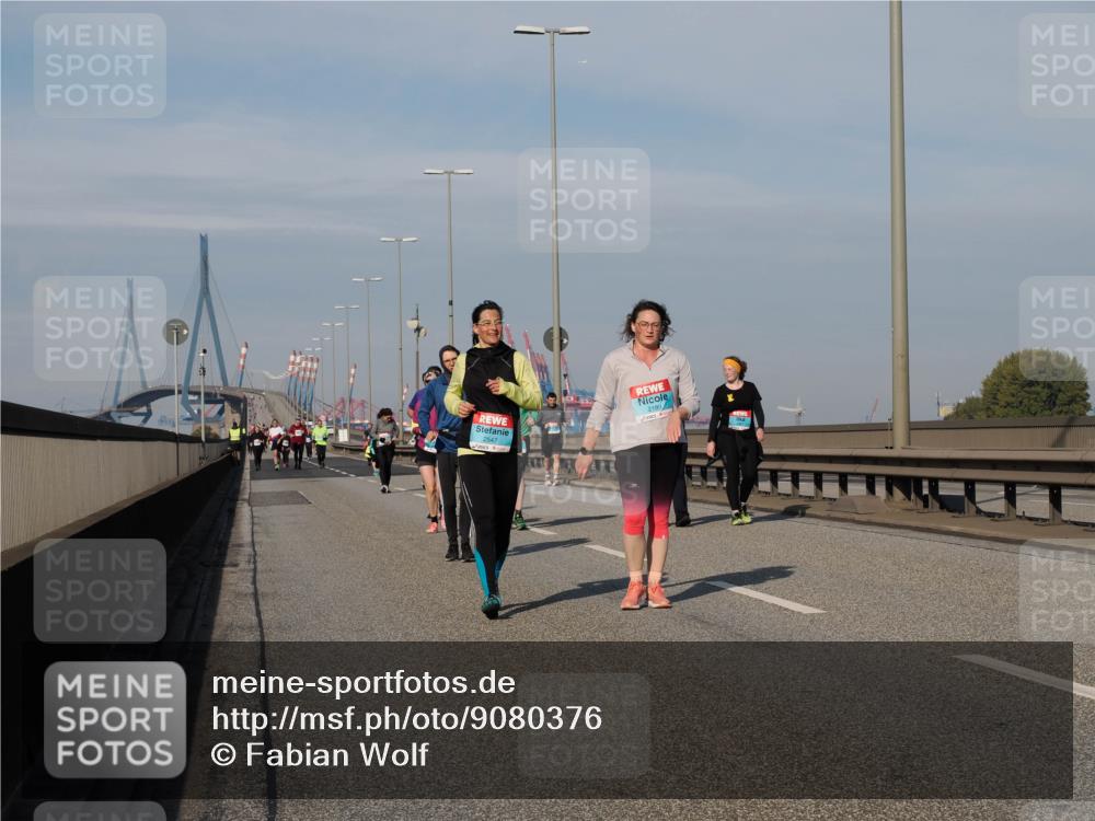 03.10.2025 - Köhlbrandbrückenlauf Fabian Wolf http://msf.ph/oto/9080376 03.10.2025 10:17:31 Position 3 2547, 2199 meine-sportfotos.de
