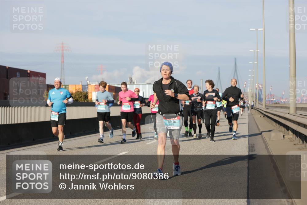 03.10.2025 - Köhlbrandbrückenlauf Jannik Wohlers http://msf.ph/oto/9080386 03.10.2025 09:54:05 Position 3 3483 meine-sportfotos.de