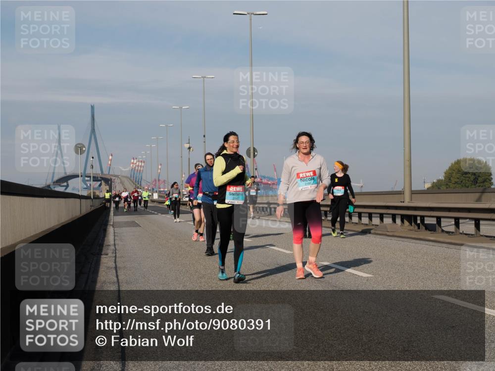 03.10.2025 - Köhlbrandbrückenlauf Fabian Wolf http://msf.ph/oto/9080391 03.10.2025 10:17:32 Position 3 2547, 2199 meine-sportfotos.de