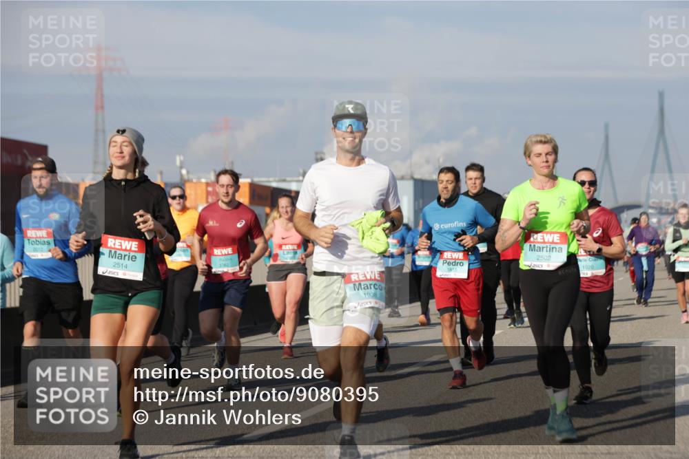 03.10.2025 - Köhlbrandbrückenlauf Jannik Wohlers http://msf.ph/oto/9080395 03.10.2025 10:01:55 Position 3 2010, 2514, 3762, 1938, 1815, 2502, 1920 meine-sportfotos.de