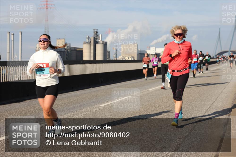 03.10.2025 - Köhlbrandbrückenlauf Lena Gebhardt http://msf.ph/oto/9080402 03.10.2025 10:03:49 Position 2 2340 meine-sportfotos.de