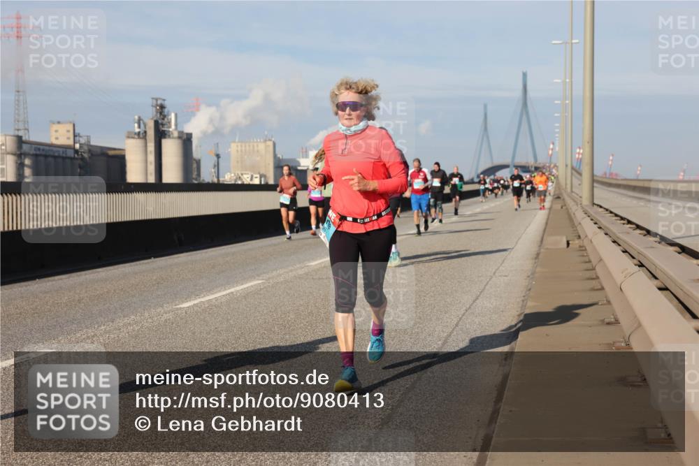 03.10.2025 - Köhlbrandbrückenlauf Lena Gebhardt http://msf.ph/oto/9080413 03.10.2025 10:03:49 Position 2 7 meine-sportfotos.de