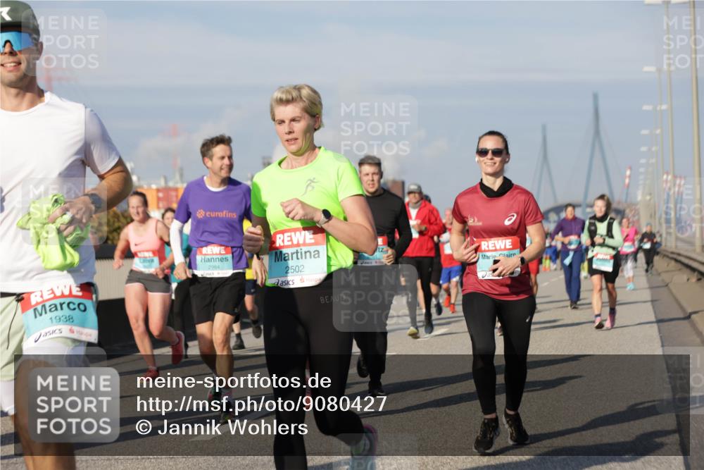 03.10.2025 - Köhlbrandbrückenlauf Jannik Wohlers http://msf.ph/oto/9080427 03.10.2025 10:01:56 Position 3 1938, 2984, 2502 meine-sportfotos.de