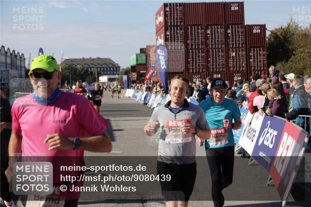 03.10.2025 - Köhlbrandbrückenlauf Jannik Wohlers http://msf.ph/oto/9080439 03.10.2025 13:17:49 Ziel 4410, 4645, 4679, 4829, 5168, 5339, 5685, 5731, 5732, 5917, 6153, 6331, 6435, 6485, 6704 meine-sportfotos.de