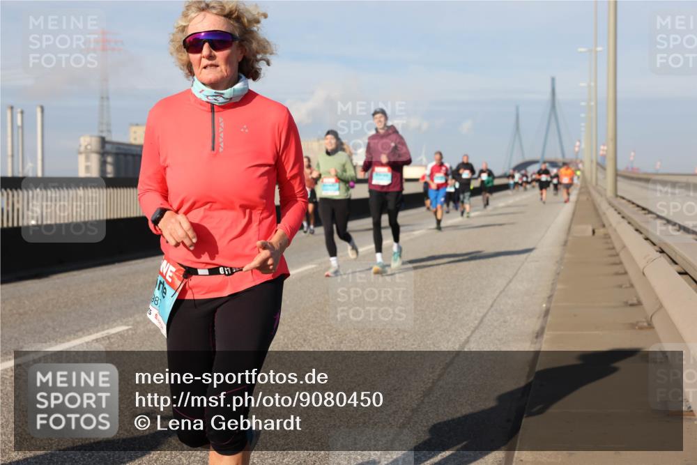 03.10.2025 - Köhlbrandbrückenlauf Lena Gebhardt http://msf.ph/oto/9080450 03.10.2025 10:03:50 Position 2 987 meine-sportfotos.de