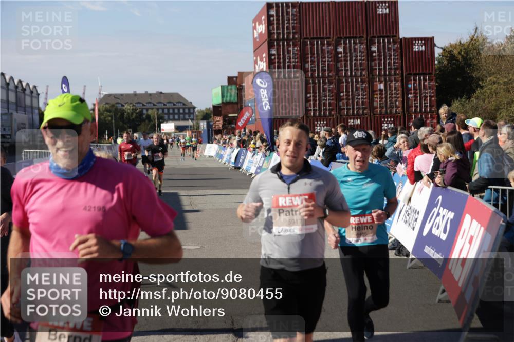 03.10.2025 - Köhlbrandbrückenlauf Jannik Wohlers http://msf.ph/oto/9080455 03.10.2025 13:17:49 Ziel 4410, 4645, 4679, 4829, 5168, 5339, 5685, 5731, 5732, 5917, 6153, 6331, 6435, 6485, 6704 meine-sportfotos.de