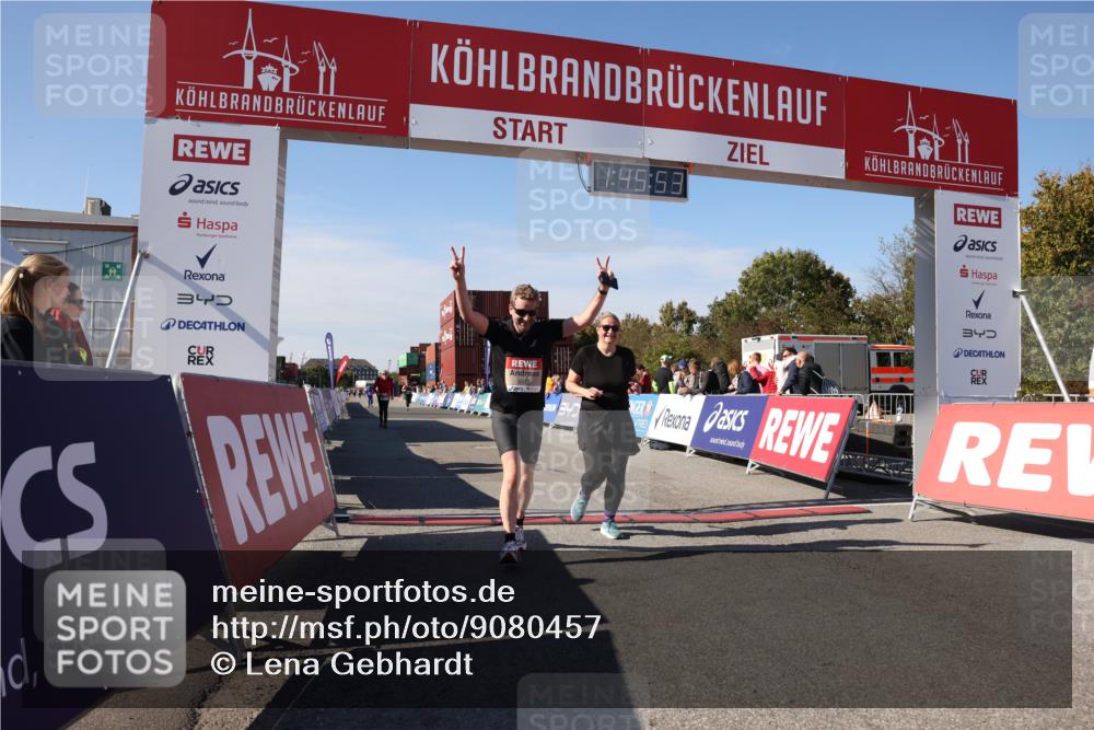 03.10.2025 - Köhlbrandbrückenlauf Lena Gebhardt http://msf.ph/oto/9080457 03.10.2025 13:45:54 Ziel 5184, 5327, 5375, 5376, 5860, 6029 meine-sportfotos.de
