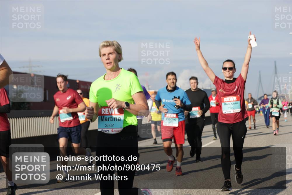 03.10.2025 - Köhlbrandbrückenlauf Jannik Wohlers http://msf.ph/oto/9080475 03.10.2025 10:01:57 Position 3 2502, 1920 meine-sportfotos.de