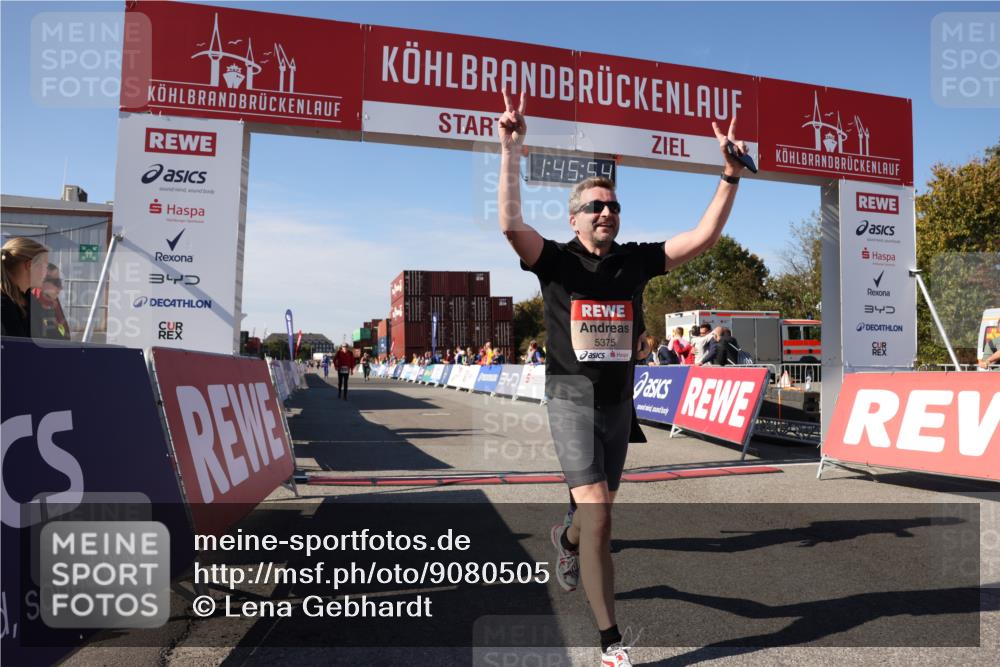 03.10.2025 - Köhlbrandbrückenlauf Lena Gebhardt http://msf.ph/oto/9080505 03.10.2025 13:45:54 Ziel 5184, 5327, 5375, 5376, 5860, 6029 meine-sportfotos.de